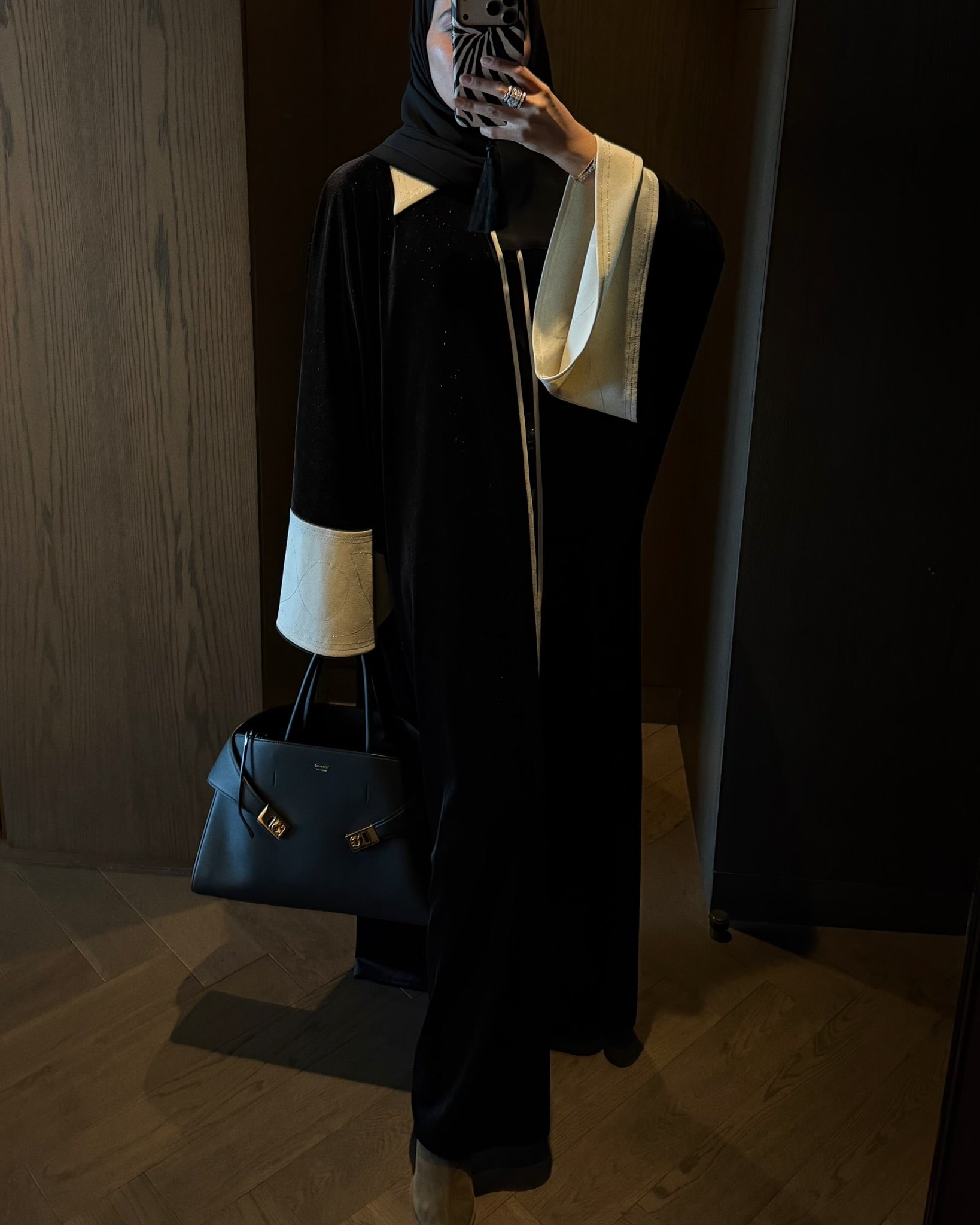 velvet cloak - black/beige