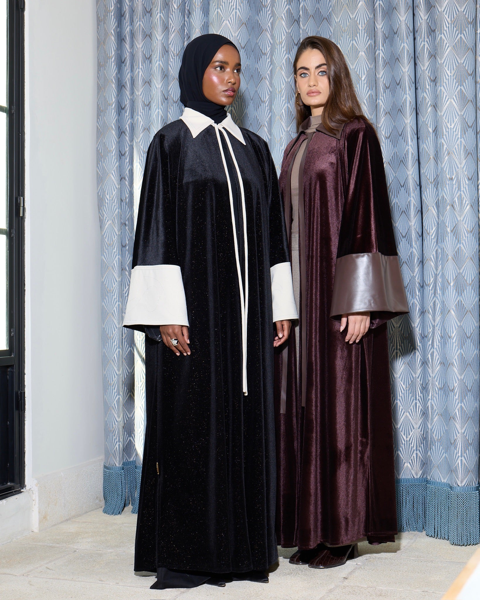 velvet cloak - brown