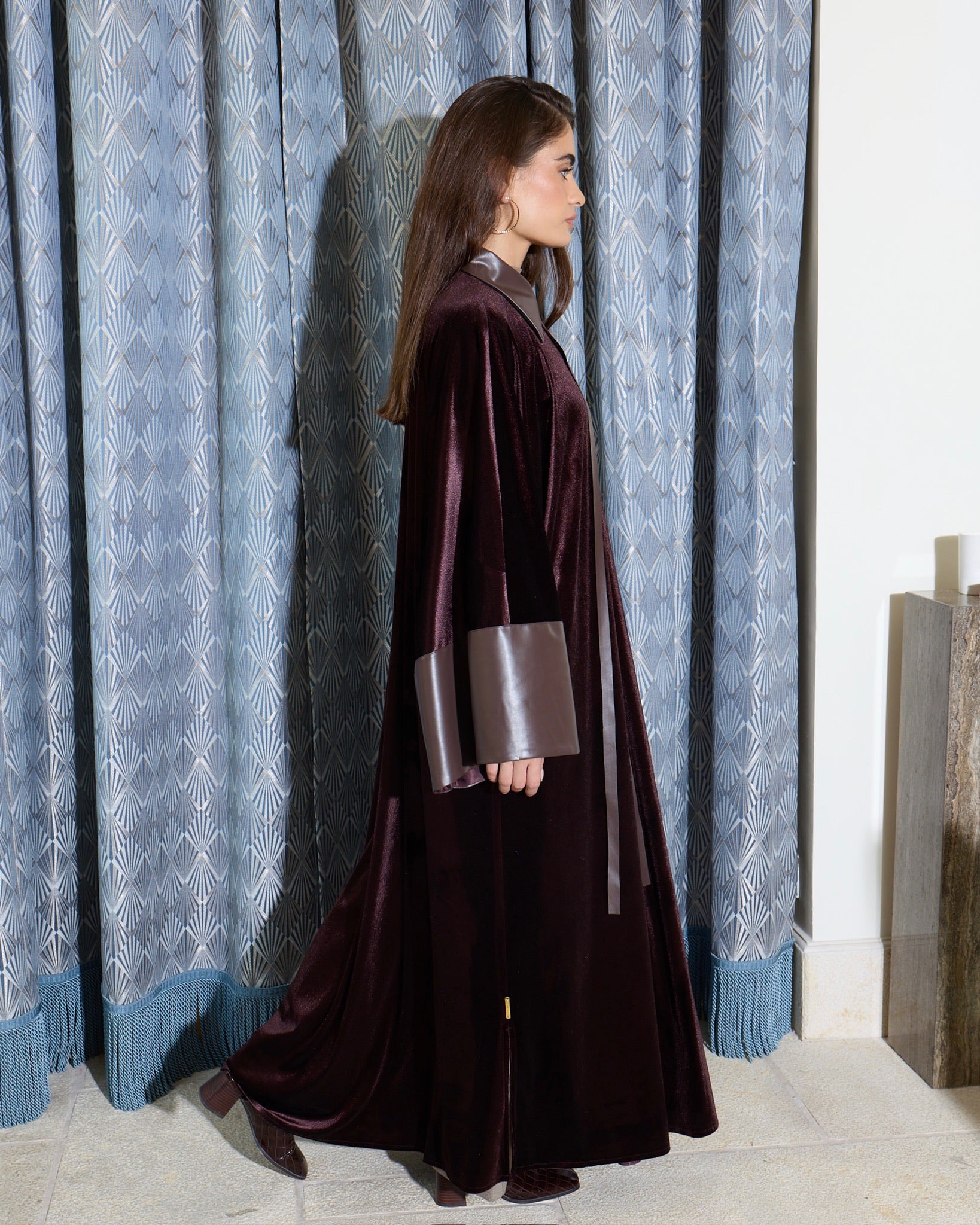 velvet cloak - brown