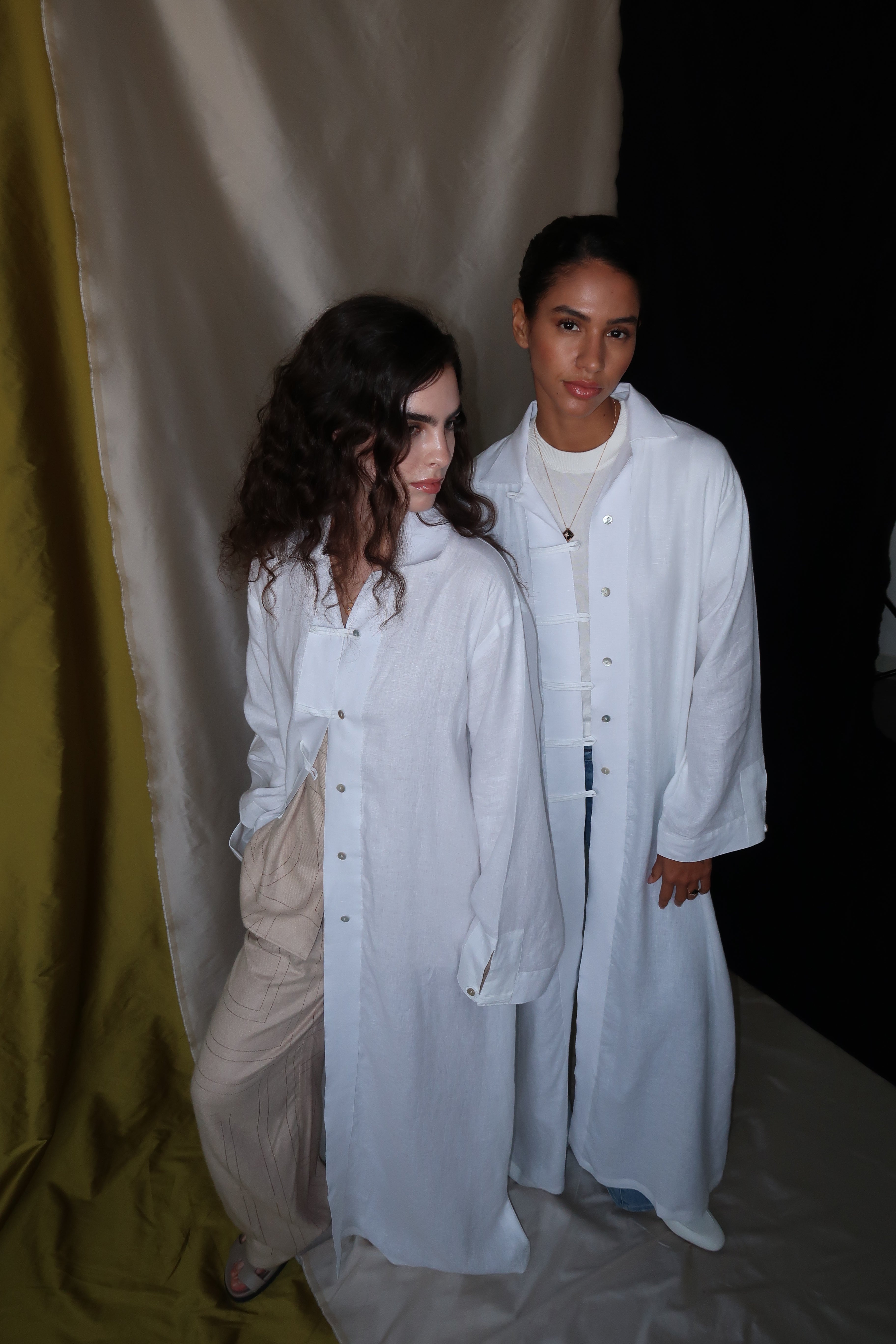 vintage shirt abaya - white