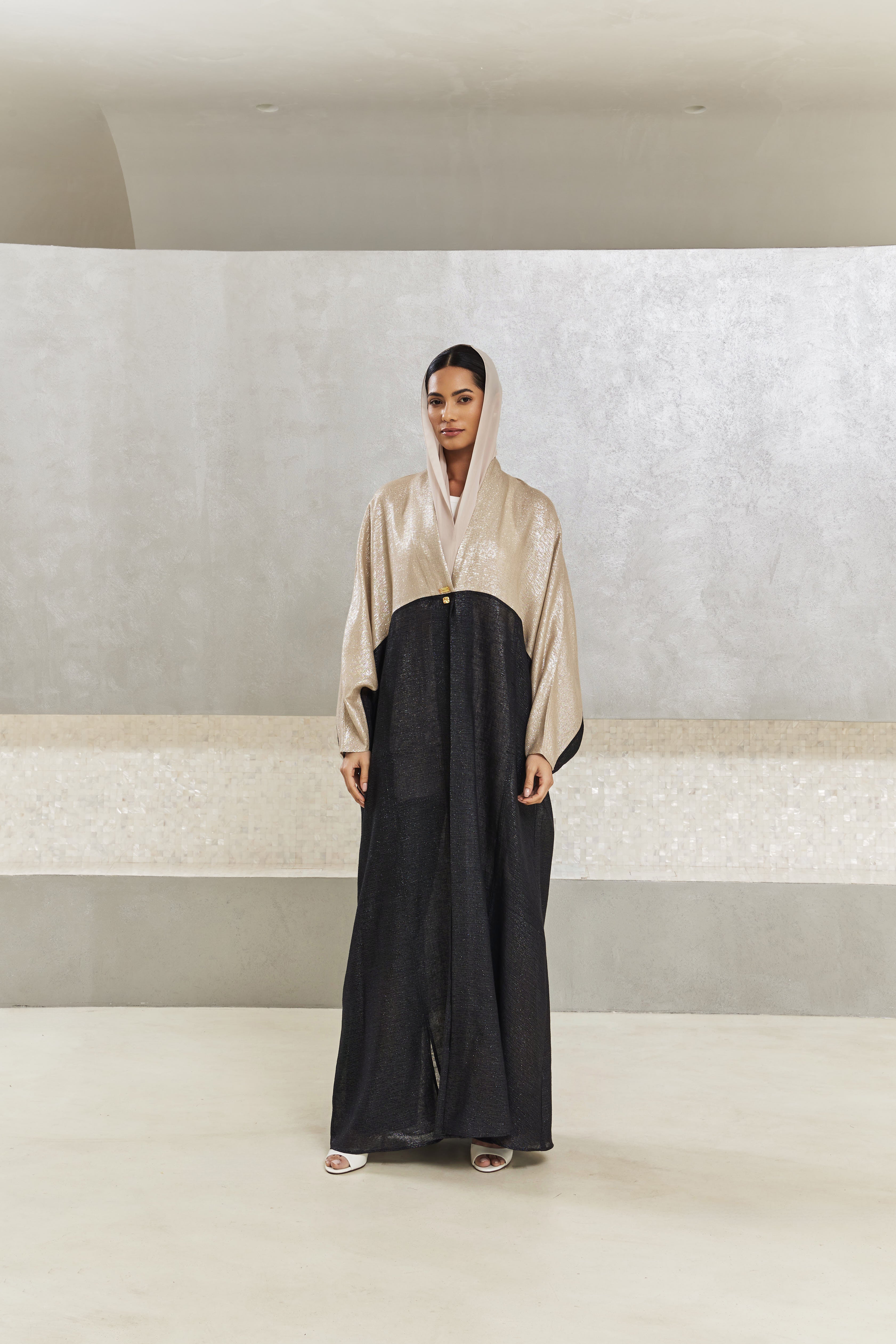 hybrid kimono with zircon - beige/black