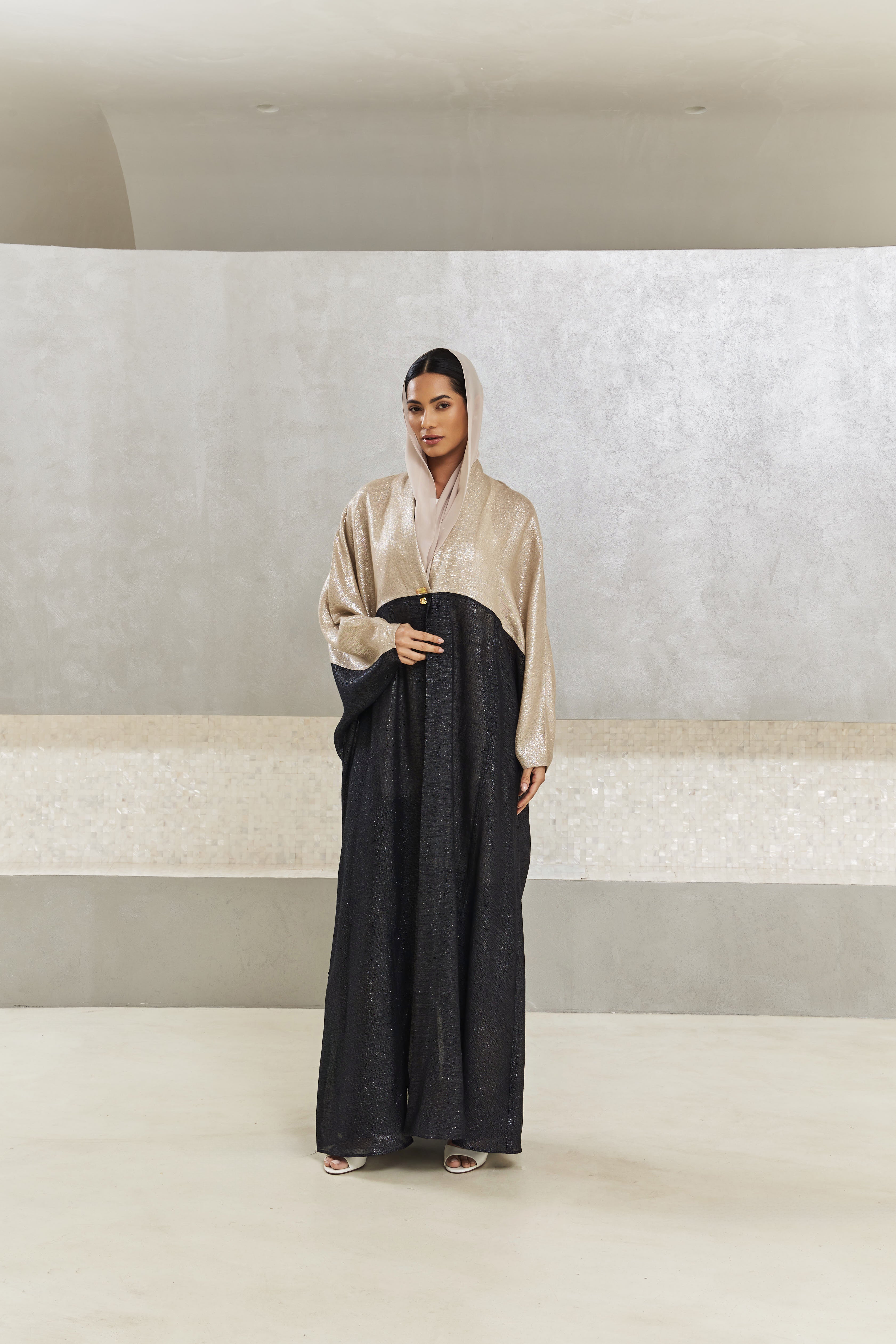 hybrid kimono with zircon - beige/black